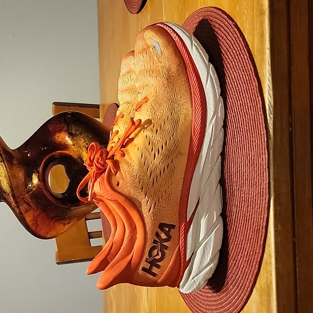 Hoka Clifton 8. Size 10.5